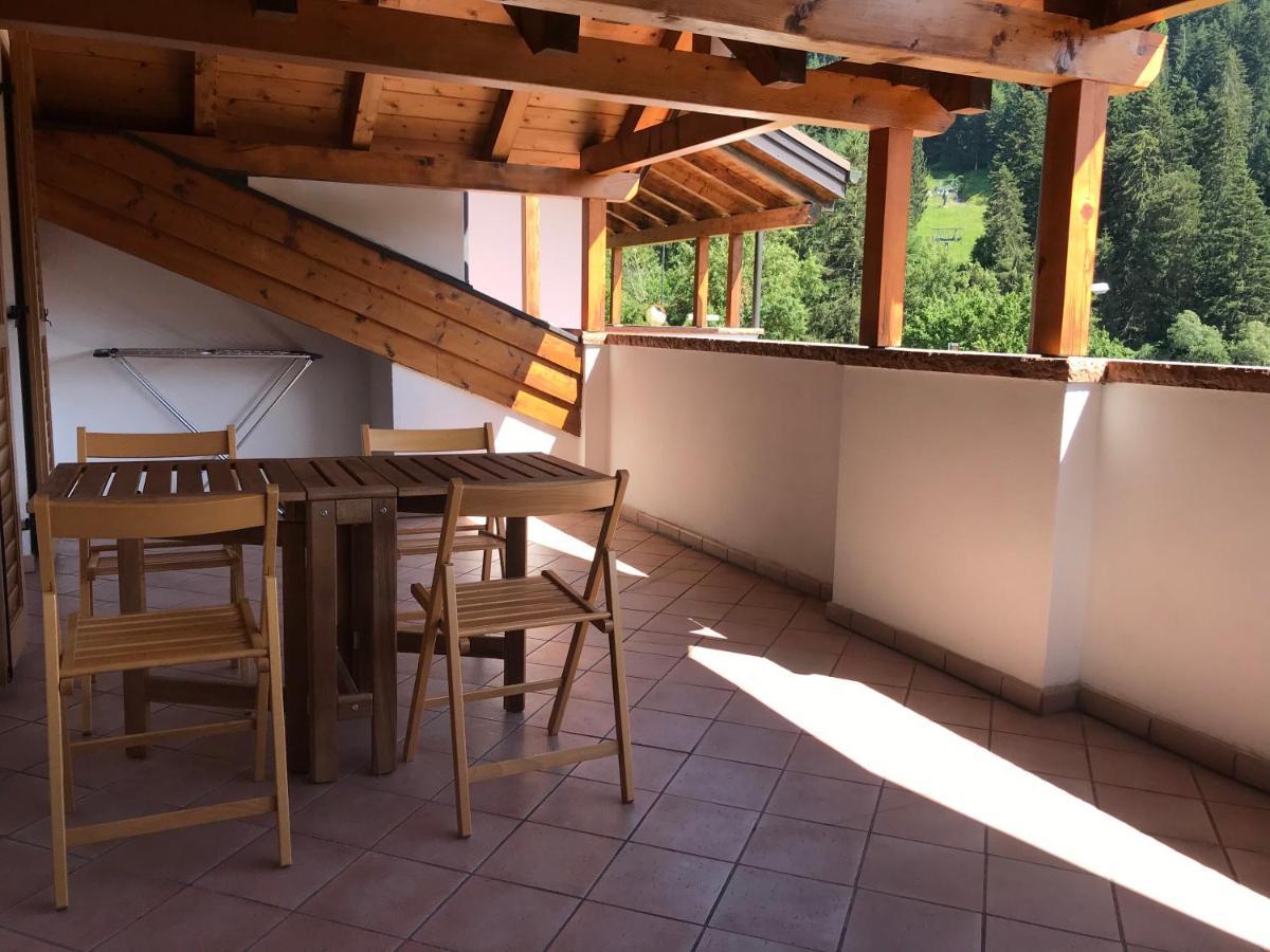 Attico In Legno Ad Andalo Apartment Exterior foto